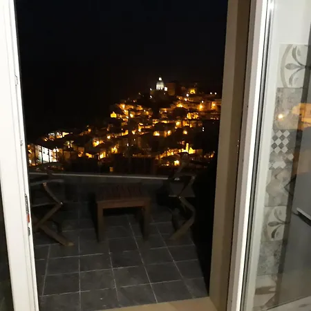 Via Pezza 100 * Ragusa