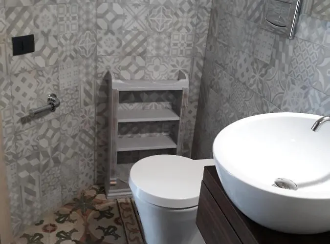 Via Pezza 100 Apartahotel 3*