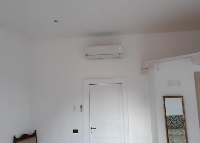 Via Pezza 100 Apartahotel