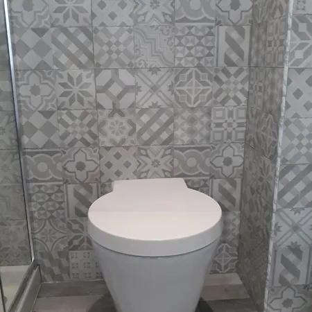 Via Pezza 100 Apartahotel