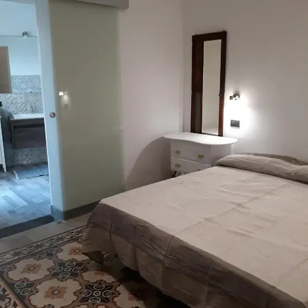 Via Pezza 100 3*