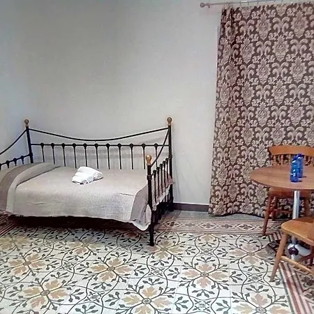 Aparthotel Via Pezza 100 3*