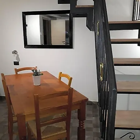 Via Pezza 100 Lägenhetshotell 3*