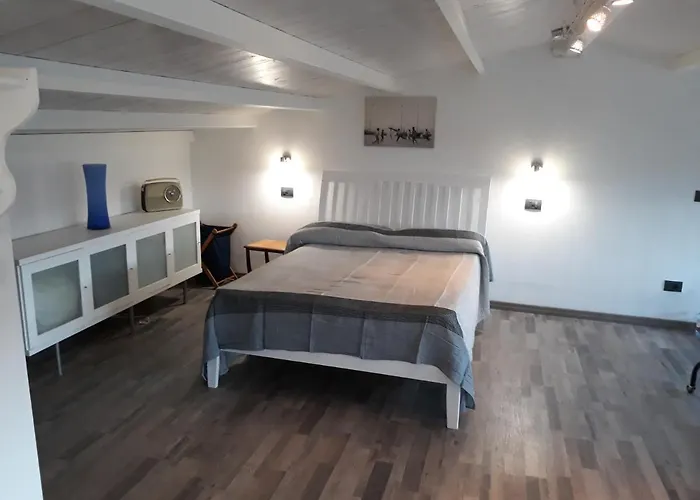 Via Pezza 100 アパートホテル ラグーザ