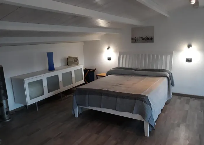 Via Pezza 100 アパートホテル ラグーザ