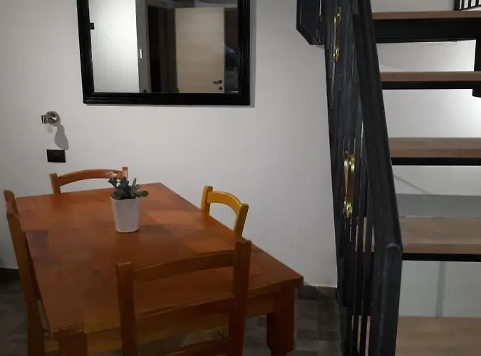 Via Pezza 100 アパートホテル ラグーザ