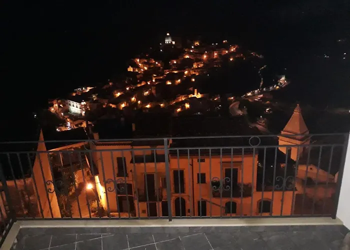 Via Pezza 100 アパートホテル ラグーザ