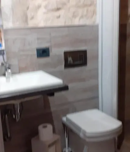 Via Pezza 100 アパートホテル